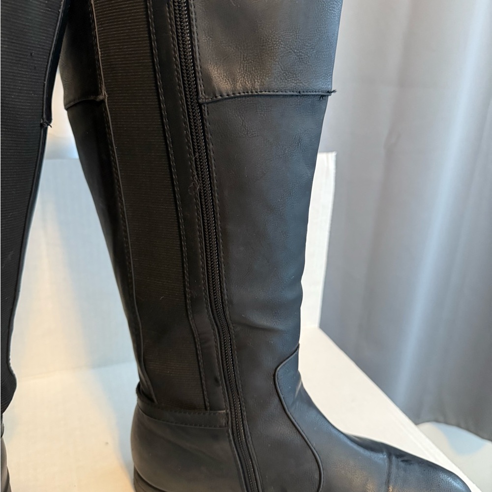 Black Faux-Leather Knee-High Boots Ladies Size 8W Gold Hardware - Picture 6 of 11